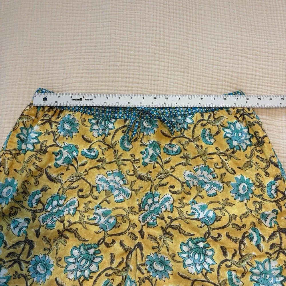 Sundance Printed Shorts Size XL Petite Pull On 100% Cotton Floral Bohemian Beach